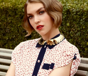 Новым лицом Estee Lauder станет Аризона Мьюз