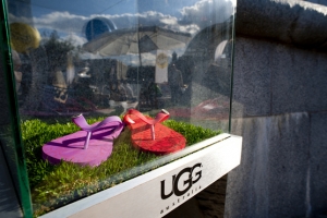 UGG Australia сотрудничает с «Оливковым пляжем»