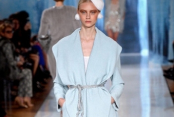 Пальто от Valentin Yudashkin 2013