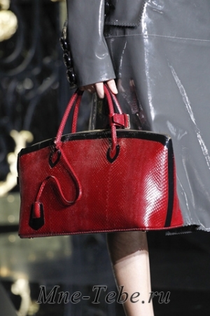 Louis Vuitton 2011